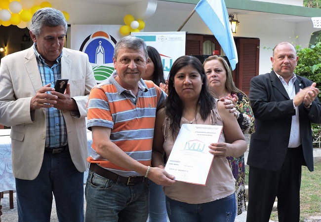 071216 Entrega de Mejoramientos Rodeito3